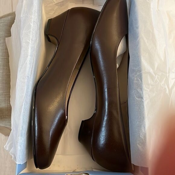 SOFT STYLE BY HUSH PUPPIES BROWN LEATHER SHOES. NEW IN BOX - Picture 8 of 9